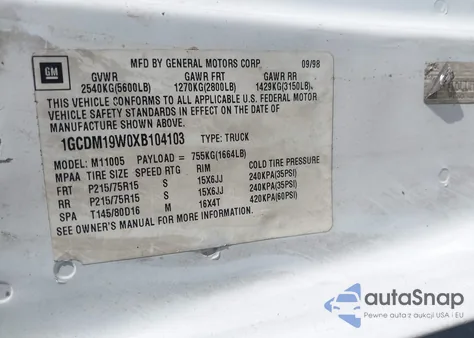 1999 Chevrolet Astro z USA, uszkodzony, nr VIN 1GCDM19W0XB104103